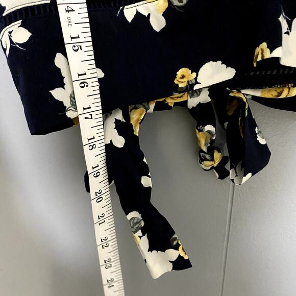J by J.O.A. Navy Floral Ruffle Open Back Tie Ladder Lace Flirty Crop Top XL - Picture 4 of 6